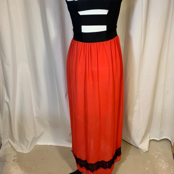 Cute Summer Dress - Picture 2 of 4